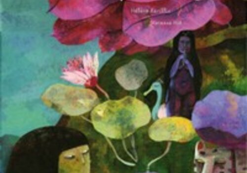 Couverture de l'album où l'on voit le titre La Charmeuse de serpents et les personnages de l'histoire : un petit garçon, la charmeuse de serpent et une panthère cachée dans les feuillages colorés