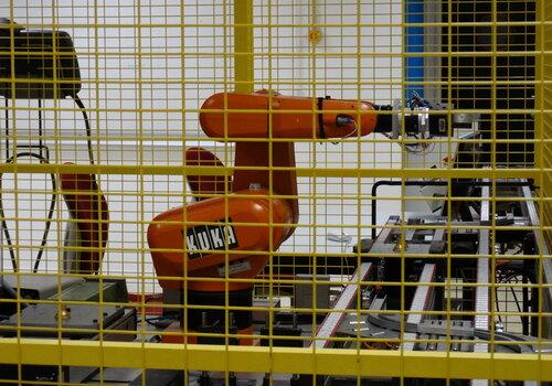 ESIEE mini usine robot kuka