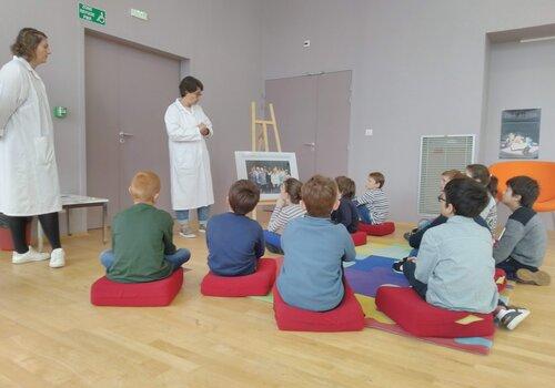 Animation scolaire au laboratoire ANSES de Fougères