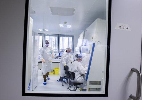 Maladies infectieuses et Covid-19 : les étapes d’une recherche menée dans l’urgence de la pandémie Maladies infectieuses et Covid-19 : les étapes d’une recherche menée dans l’urgence de la pandémie