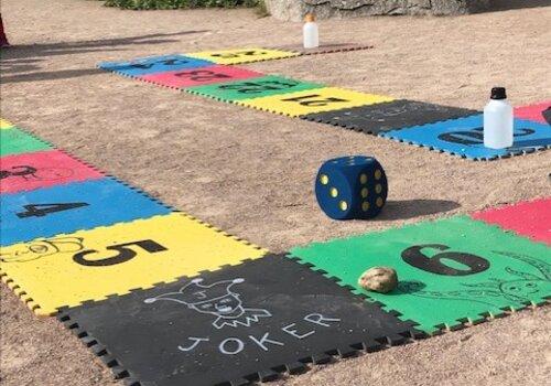 Le jeu de l'oie scientifique des LabEx Dalles du jeu de l'oie