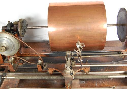 Instrument phonétique expérimentale (Kymographe)