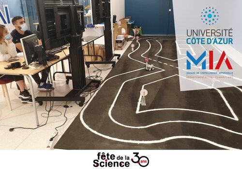 Petits véhicules autonomes sur circuit intérieur Petits véhicules autonomes sur circuit intérieur