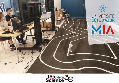 Petits véhicules autonomes sur circuit intérieur