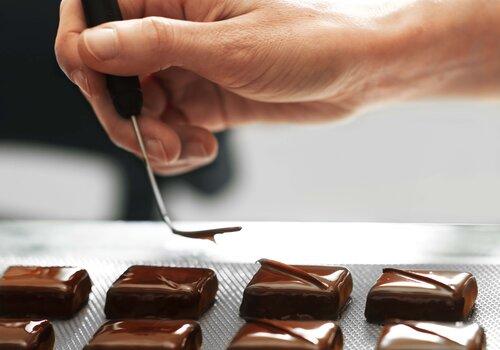 Enrobage à la cité du chocolat Cité du chocolat