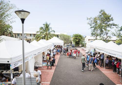 vue d'ensemble d'une partie du village des Sciences du campus universitaire du Moufia en 2018