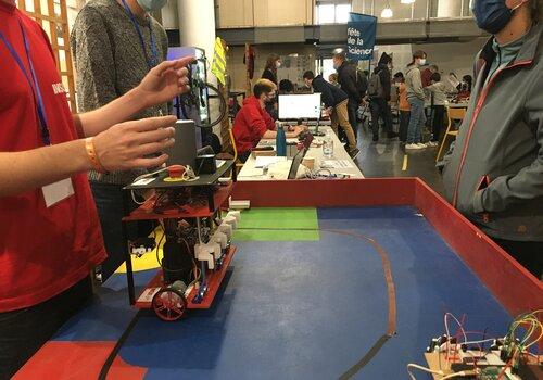 Atelier robotique au village des sciences 2021 à Blois