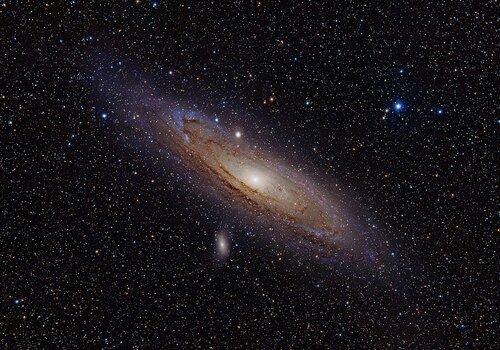 Un objet du ciel, visible au télescope : la galaxie d'Andromède Un objet du ciel, visible au télescope : la galaxie d'Andromède