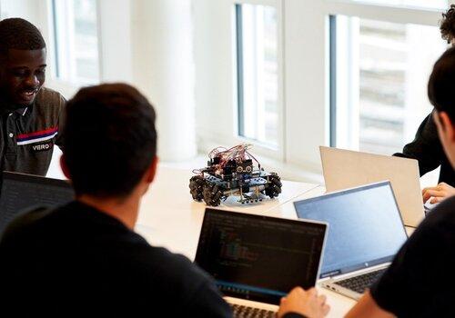 EXPERIMENTATION DE ROBOTIQUE INTERACTIVE
