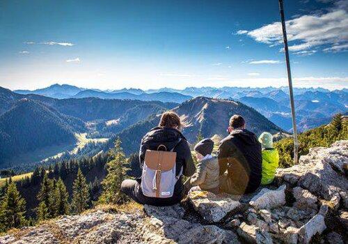 Le tourisme en Auvergne Rhône Alpes Le tourisme en Auvergne Rhône Alpes