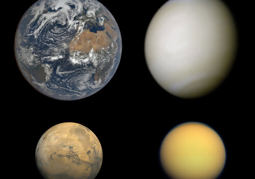 Terre, Mars, Titan et Vénus
