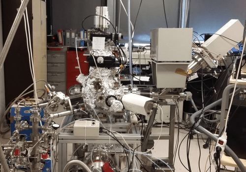 Expérience d'astrophysique de laboratoire Expérience d'astrophysique de laboratoire au LERMA