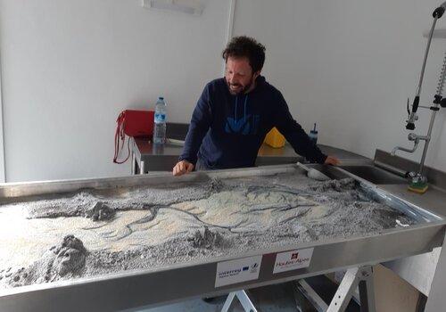 Mise en oeuvre de la maquette de "rivière en tresses"