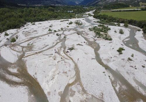 Le Buëch, rivière de montagne en "tresses"