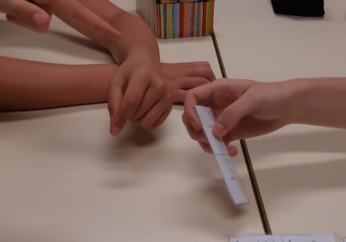 Jeux créés et animés par les élèves. Photo de jeu