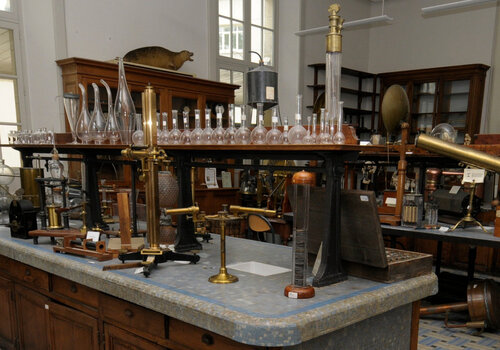 collections du lycée Emile Zola de Rennes