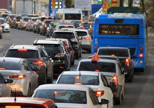 Afflux de voitures sur le réseau routier