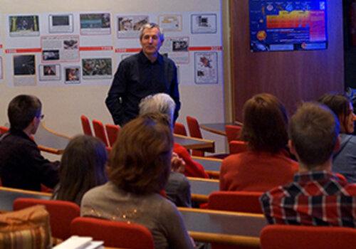 Photo de conférence publique au LAPP