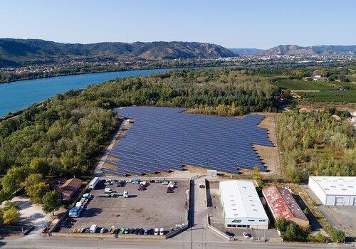 Le parc photovoltaïque de la Roche de Glun