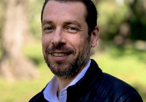 Professeur Xavier FERNANDEZ - Histoire des Parfums : de l'empirisme aux parfums modernes, un long parcours... Professeur Xavier FERNANDEZ - Histoire des Parfums : de l'empirisme aux parfums modernes, un long parcours...