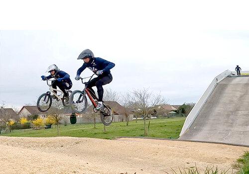 Pilotes BMX au CREPS Centre-Val de Loire Pilotes BMX au CREPS Centre-Val de Loire