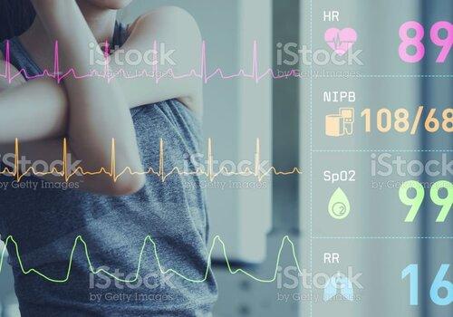 Explorer la Science derrière l'Effort Physique Défis sportifs en mesurant la fréquence cardiaque, la pression artérielle et la saturation en oxygène après un effort physique