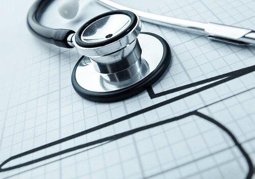 Stéthoscope et ECG