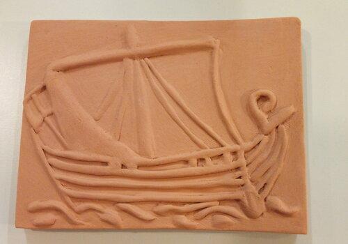 Photo d'une réalisation en argile lors d'un atelier