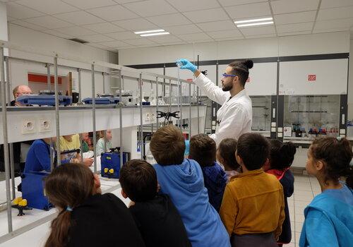Visite du laboratoire de l'URCOM