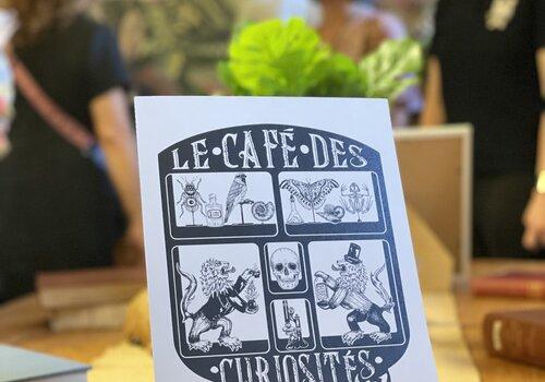 Le café des curiosités