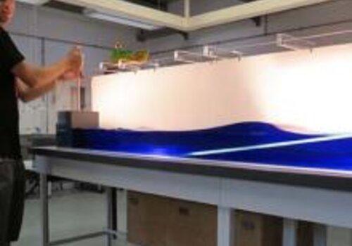 Physique - Fabriquons des tsunamis