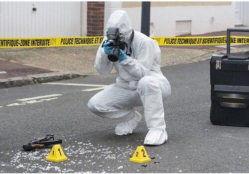 Police technique et scientifique en action