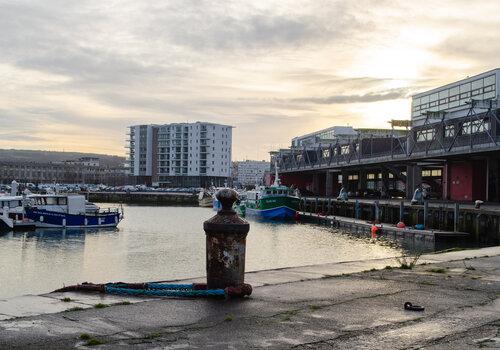 Vue sur le bassin Napoléon de Boulogne-sur-Mer