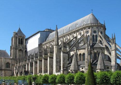 Cathédrale de Bourges vue de l'extérieur