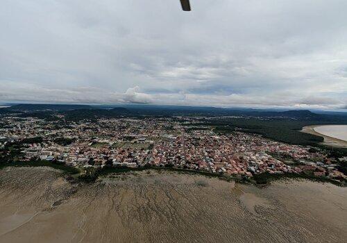 Vue aerienne du banc de vase positionné devant Cayenne