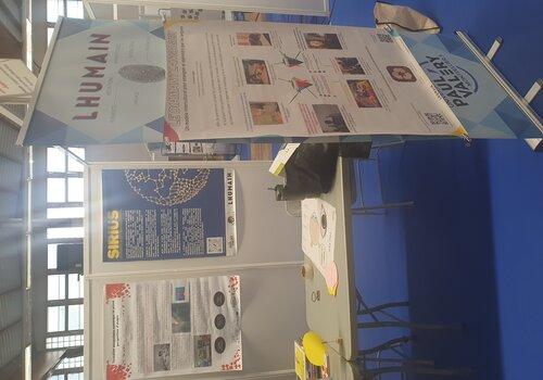 stand de l'UR LHUMAIN stand de l'UR LHUMAIN