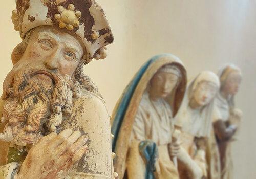 Atelier artistique scolaire Photo de l'ensemble statuaire de la chapelle Saint Jacques