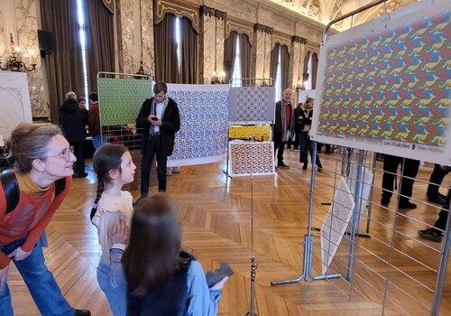 Exposition Les Illudoxes 3D de Gilles Marchal à l'Hôtel de ville de Troyes en avril 2023