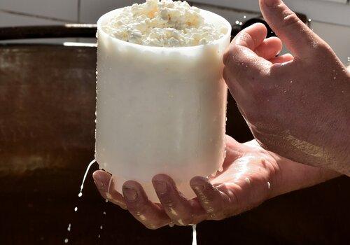 Moulage de fromage frais