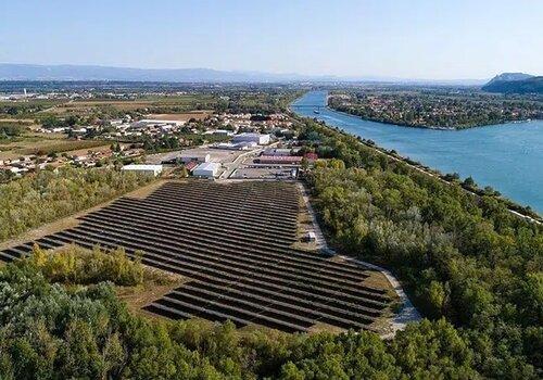 Vue aérienne parc photovoltaïque de la Roche de Glun