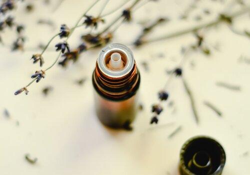 Flacon huile essentielle