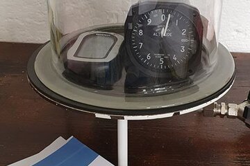 Expérimentation pression atmosphérique Altimètre sous cloche à vide: expériences sur la pression atmosphérique