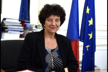 Portrait de Mme la ministre Frédérique Vidal