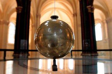 photographie pendule de foucault Le Pendule de Foucault