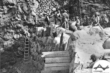 Construction du barrage de la Pierra Bessa en 1937