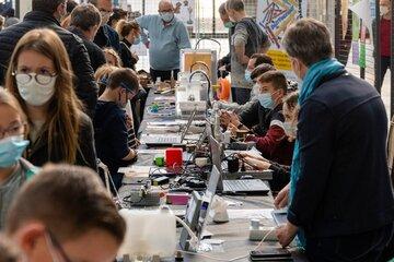 Des acteurs de la région brestoise s'associent pour proposer des animations autour de la fabrication numérique, de la robotique et de l’informatique.