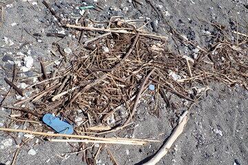 Déchets sur la plage