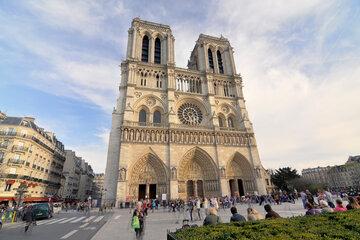 Facade de Notre-Dame de Paris