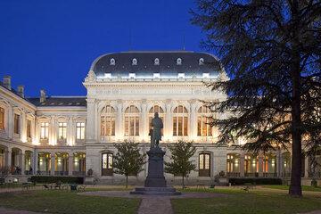 Cour d'honneur du Palais Hirsch