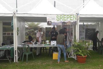 Exposition pédagogique sur les espèces exotiques envahissantes de la Réunion 